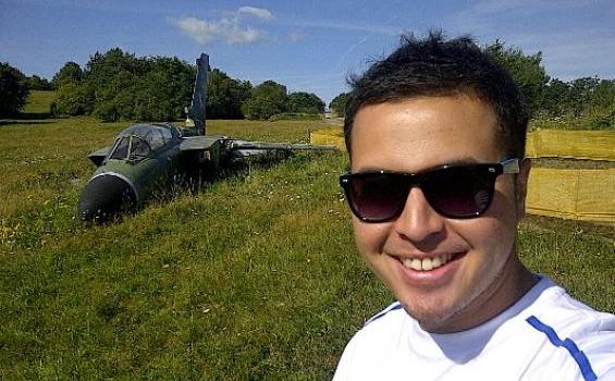 Lolos Scrutineering, Rifat Sungkar Siap Bertarung - FWRT_Germany_-_Rifat_Sungkar_Recce.jpg