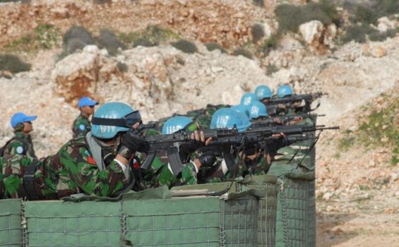 Mengintip Gaya Keren Prajurit Indobatt Saat Latihan Menembak (Foto) - 23G_0148.JPG