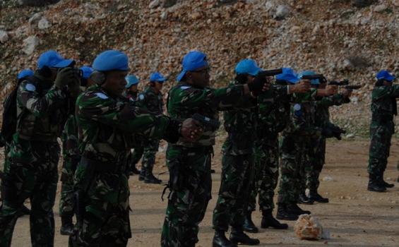 Mengintip Gaya Keren Prajurit Indobatt Saat Latihan Menembak (Foto) - 23G_0296.JPG