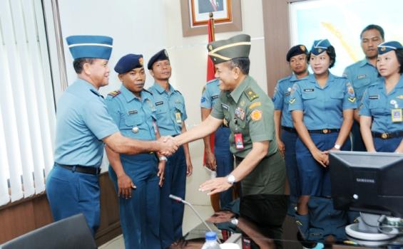 Atlet TNI Ini Akan Bertarung di Kejuaraan Berlayar di Singapura (Foto) - 35.jpg