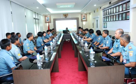 Atlet TNI Ini Akan Bertarung di Kejuaraan Berlayar di Singapura (Foto) - 47.jpg