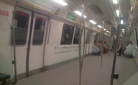 Mengintip Kecanggihan dan Nyamannya Naik MRT di Singapura - IMG-20130107-00991.jpg