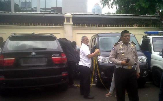 Ini Dia Kondisi BMW Maut Anak Hatta Rajasa yang Masih Mulus - BMW_X5_anak_Hatta_04.jpg