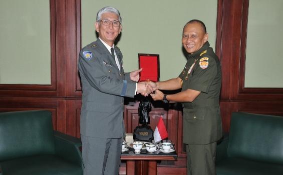 Kepala Staf Angkatan Darat Jepang Kunjungi Mabes TNI (Foto) - JIR_3706.jpg