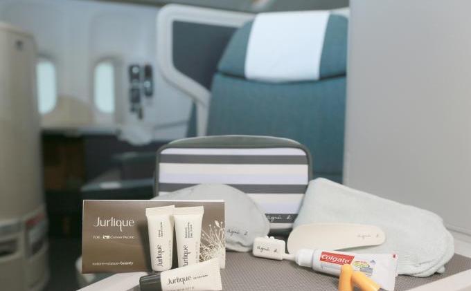 Ini Dia Amenity Kit Terbaru dari Cathay Pacific Untuk Penumpang Kelas Bisnis - JCL_amenity_kit_03.jpg
