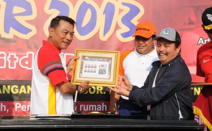 Kini Hadir Perangko TNI Seri Kontingen Garuda - DSC_0423.JPG