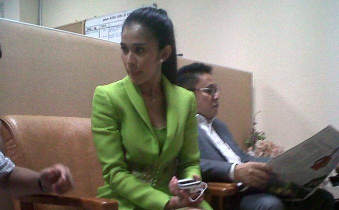 Ruhut: Ini Istri Sah Saya! Cuma Satu untuk Selamanya - IMG02666-20131007-1124.jpg