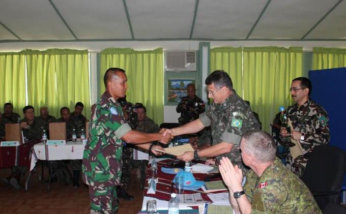 Tentara Cantik Guatemala Berkunjung ke Markas TNI di Haiti - Picture81.jpg