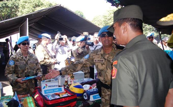 Sebelum Berangkat ke Lebanon, Perlengkapan Personel TNI Diperiksa - pengecekan_2.jpg