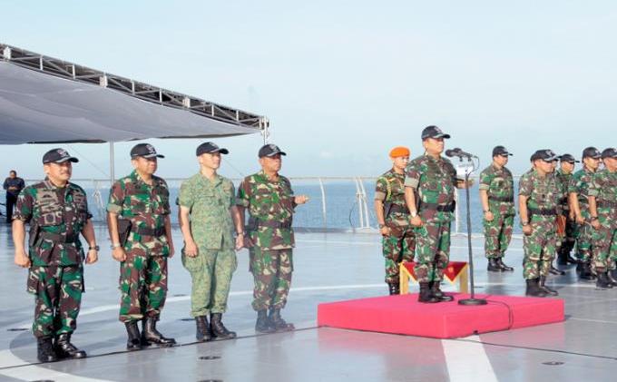 Panglima TNI Tinjau Latihan Penanggulangan Teroris di Batam - 24.jpg