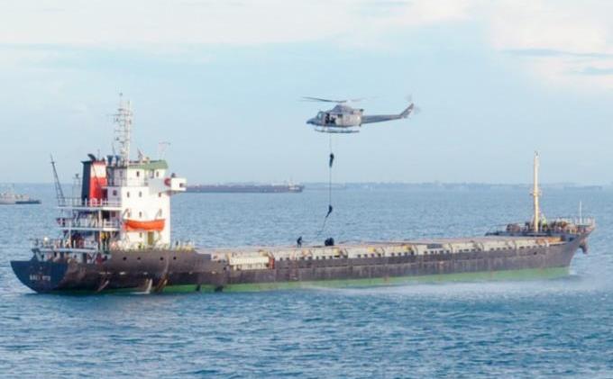 Panglima TNI Tinjau Latihan Penanggulangan Teroris di Batam - 71.jpg