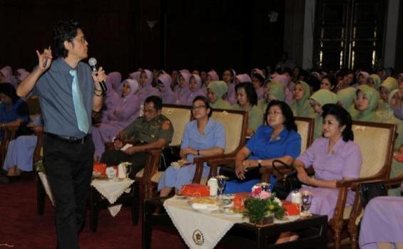 Dr Boyke, Ustadz Wijayanto Bahas Seks dan Menopause di Mabes TNI (Foto) - 47.jpg