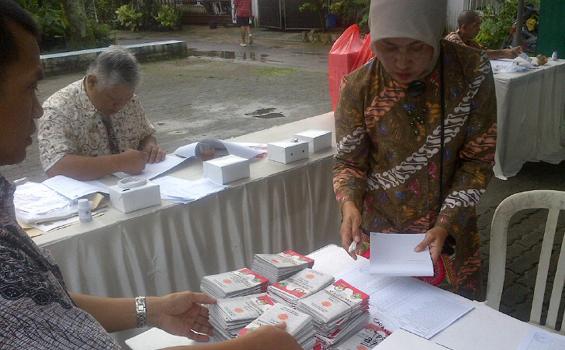 FOTO-FOTO: Biar Petugas KPPS Jujur, Mereka Disumpah dengan Kalimat Begini - jabar2.jpg