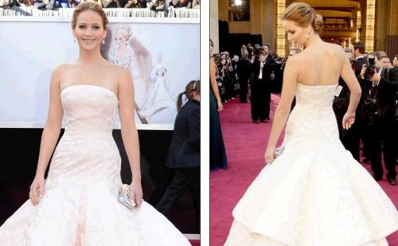Foto: Jennifer Lawrence Berbusana Terbaik Red Carpet Oscar - nomo.JPG