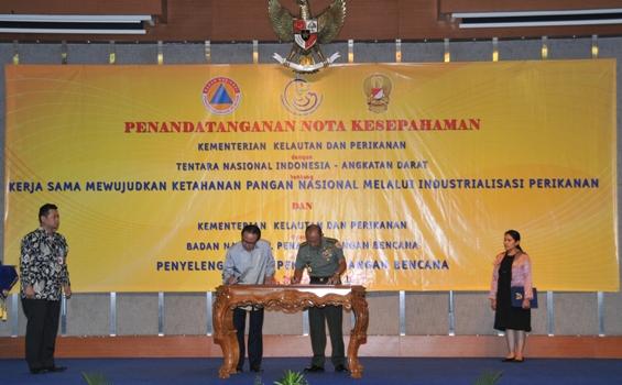 Foto: Kasad TNI Bertemu Menteri Kelautan dan Perikanan, Ada Apa? - OK_1.jpg