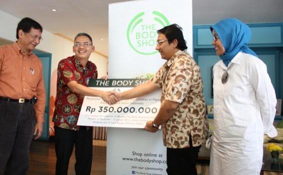Pelanggan The Bodyshop Sumbang Rp 350 Juta untuk Wahana Visi Indonesia - IMG_3923.JPG