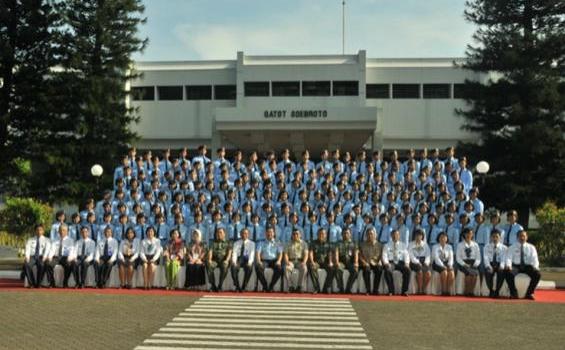 Foto Ratusan Siswa SMA Taruna Ramai-ramai ke Mabes TNI di Cilangkap - 41.JPG