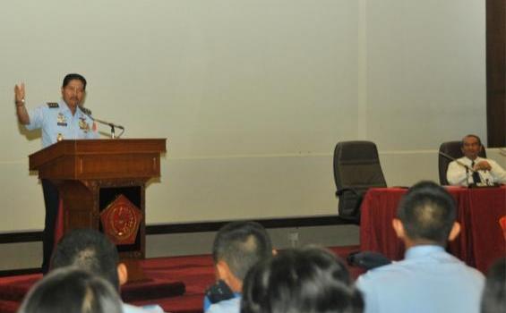 Foto Ratusan Siswa SMA Taruna Ramai-ramai ke Mabes TNI di Cilangkap - 51.JPG