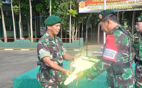 Divisi Infanteri 2 Kostrad Terima Bantuan Ambulans dari Bank Mandiri - penyerahan_ambulance_divif_2_(1).jpg