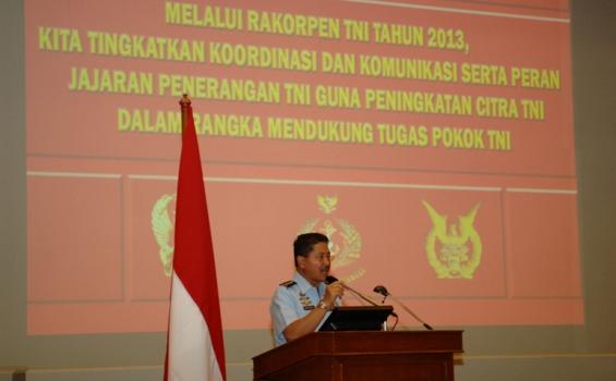 Najwa Shihab dan Iwan Piliang Ceramahi Anggota TNI di Cilangkap - ACK_1737_copy.JPG