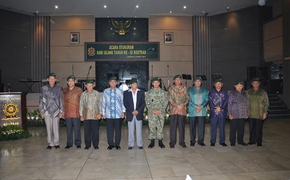Foto: Sungguh Sederhana Perayaan HUT Ke-52 Kostrad Tahun Ini - hutkostrad52-2013-3.jpg