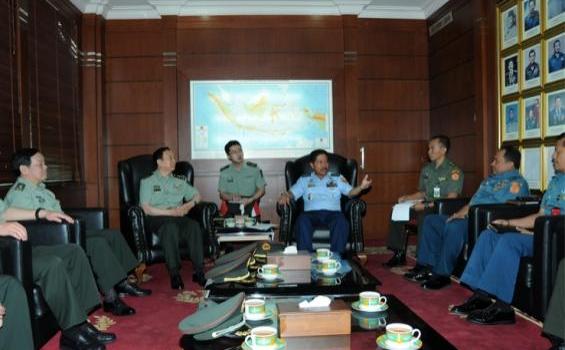 Foto Saat Jenderal asal China Bertemu Petinggi Militer di Cilangkap - 21.jpg