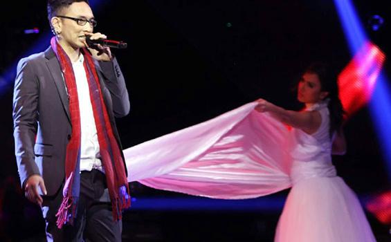 Mengenang Aksi Panggung Terakhir Isa Raja di X Factor (Berita Foto) - 20130412JEP11_Aksi_Panggung_Isa_Raja.jpg
