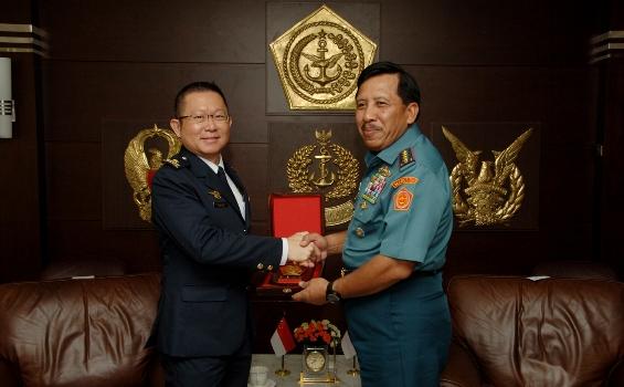 Apa Maksud Kasau Singapura Bertemu Panglima TNI di Cilangkap? - penum_3.jpg