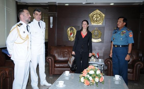 Foto-foto Ibu Dubes Cantik Bertemu Panglima TNI di Cilangkap - DSC_1293.JPG
