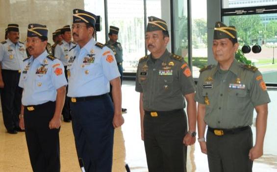 Panglima TNI Minta Para Perwira Belajar dari Acara Serah Terima Jabatan - 21.jpg