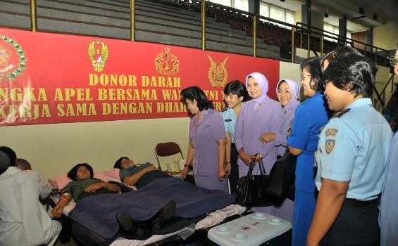 Ibu-ibu Cantik Berdonor Darah Rayakan Ulang Tahun Dharma Pertiwi - Penum_5.jpg