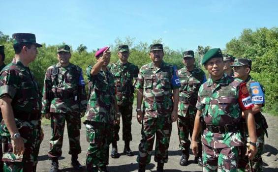 Begini Kondisi Medan Saat Kasum TNI Tinjau Latgab di Jawa Timur - Puspen.2_.jpg