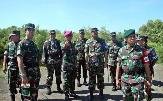 Begini Kondisi Medan Saat Kasum TNI Tinjau Latgab di Jawa Timur - Puspen.3_.jpg