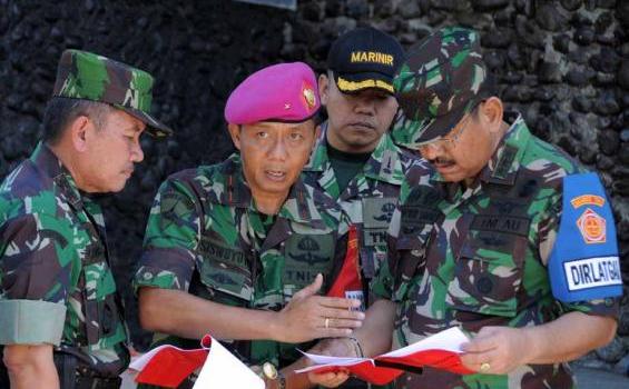 Begini Kondisi Medan Saat Kasum TNI Tinjau Latgab di Jawa Timur - Puspen.4_.jpg