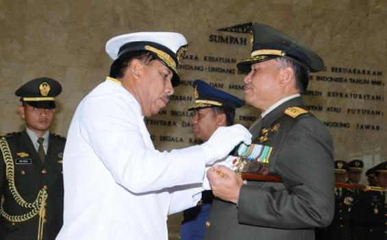 Ini Nama-nama 63 Pati TNI yang Mendapatkan Tanda Kehormatan - penghargaan_02.jpg