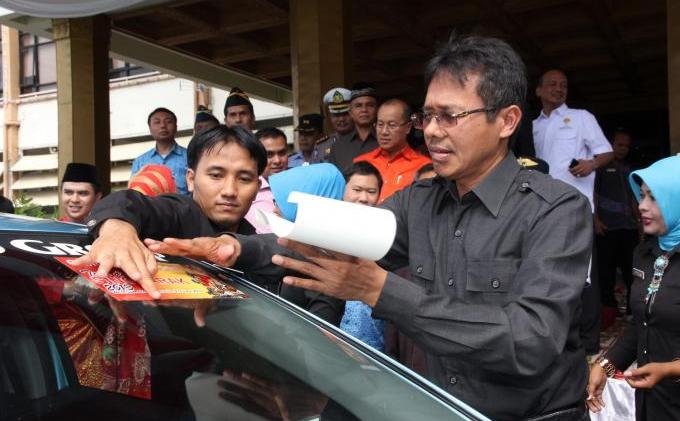 Blue Bird hadir di Sumatera Barat - sticker_tds_21.jpg