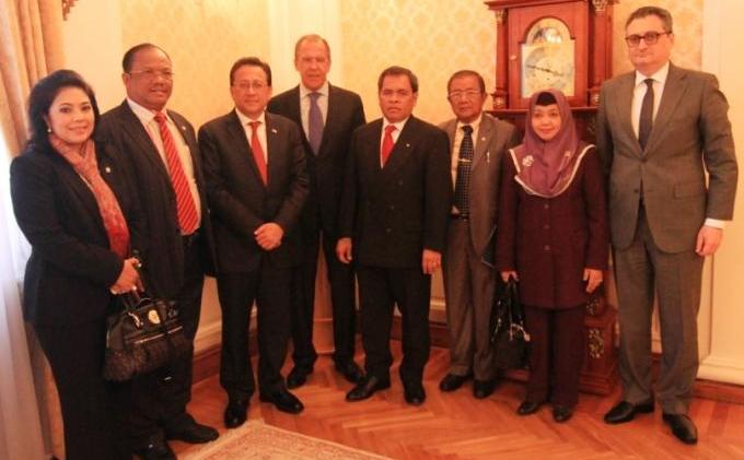 Apa Saja yang Dilakukan Anggota DPD RI di Moskow? - Bersama_Menlu_Sergey_Lavrov1.jpg