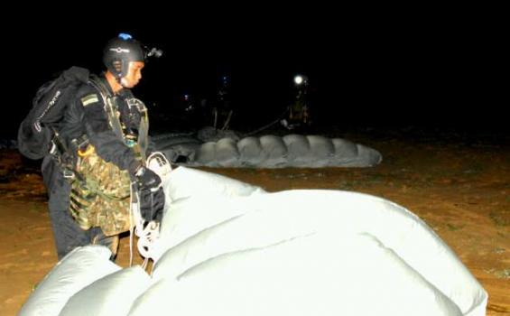 Kondisi Bahaya, TNI Terjunkan Pasukan Penyusup di Kalimantan Timur - LGP_0865g.jpg