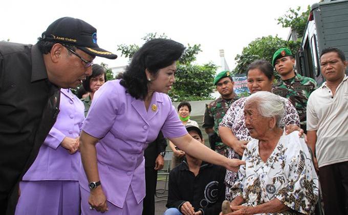 Istri Panglima TNI Berbaur dengan Ribuan Masyarakat Blitar - IMG_7518.JPG