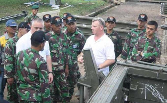 Yonzipur-9 Kostrad Bangun Medium Girder Bridge di Ujung Berung - yonzipur9-jembatanMGB-2.jpg