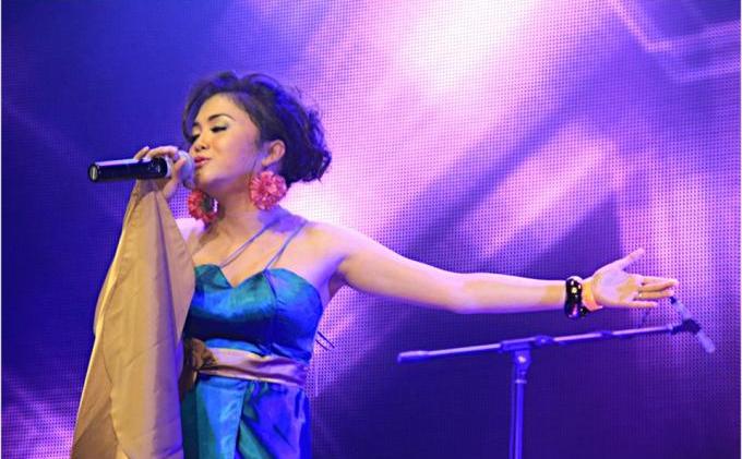 Penyanyi Elva Patty Meriahkan Festival rASiA.com di Moskow - rasia-1.jpg