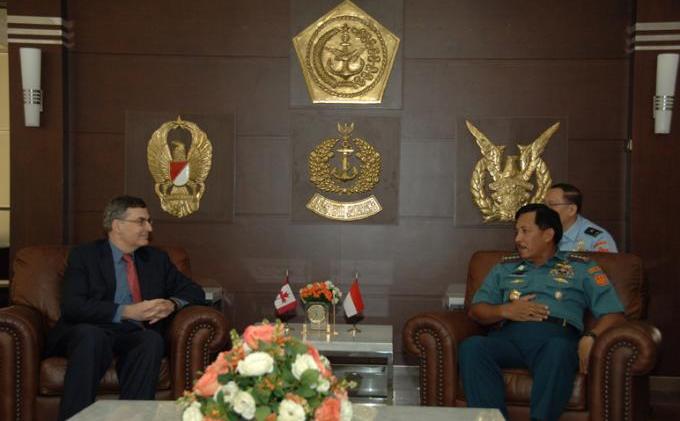 Makna Pertemuan Panglima TNI dengan Dubes Kanada yang Baru di Cilangkap - ACK_0233.JPG