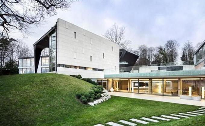 Mau Jadi Tetangga Michael Schumacher dan Phill Collins? Beli Rumah Ini! - 1119062damai780x390.jpg