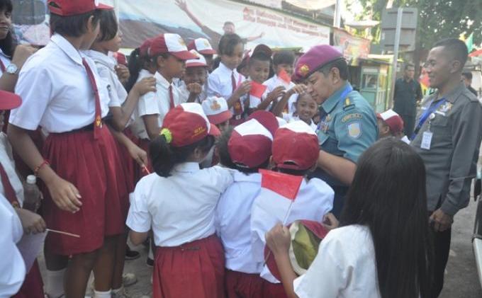 Cara Dansatgaspen Perkenalkan Kiprah TNI AL ke Pelajar di Labuan Bajo - DSC_0298.JPG