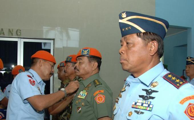 Komandan Korpaskhas Angkat Delapan Pati TNI Jadi Warga Kehormatan - 51.jpg