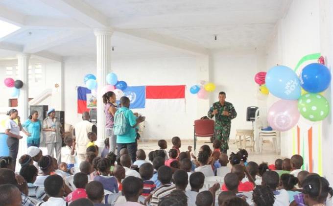 Prajurit TNI Rayakan Tahun Baru dengan Anak-anak Jalanan di Haiti - IMG_3776.JPG