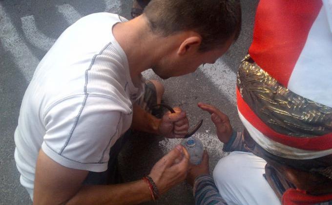 FOTO-FOTO: Turis Asing Ikut Meriahkan HUT Kemerdekaan Ke-69 RI - turis_beluutann.jpg