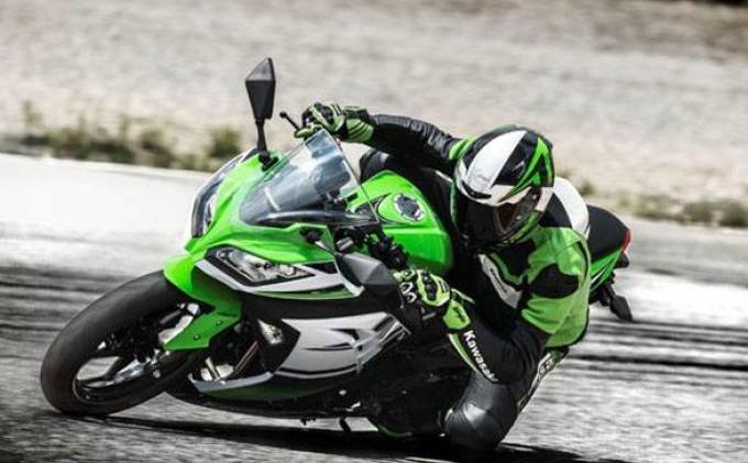 Slipper clutch menjadikan Ninja 250 Fuel injection makin dibanggakan - 1507593_707937165968224_1010919050194917869_n.jpg