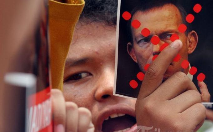 Demo Pemuda Muhammadiyah Protes Peryataan Tonny Abbot - demonstrasi-kecam-pm-australia-tonny-abbot_20150225_135956.jpg