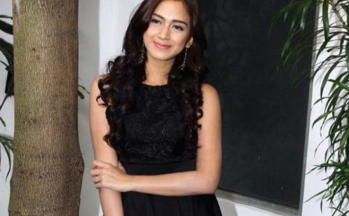 Nina Zatulini Main Film Sebuah Lagu Untuk Tuhan - nina-zatulini-main-film-sebuah-lagu-untuk-tuhan_20150324_101509.jpg